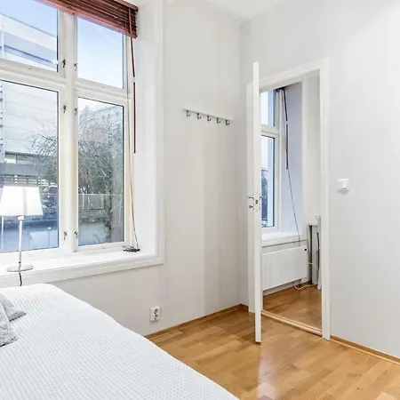 Modern In Centre Appartement