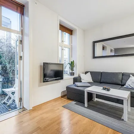 Modern In Centre Appartement